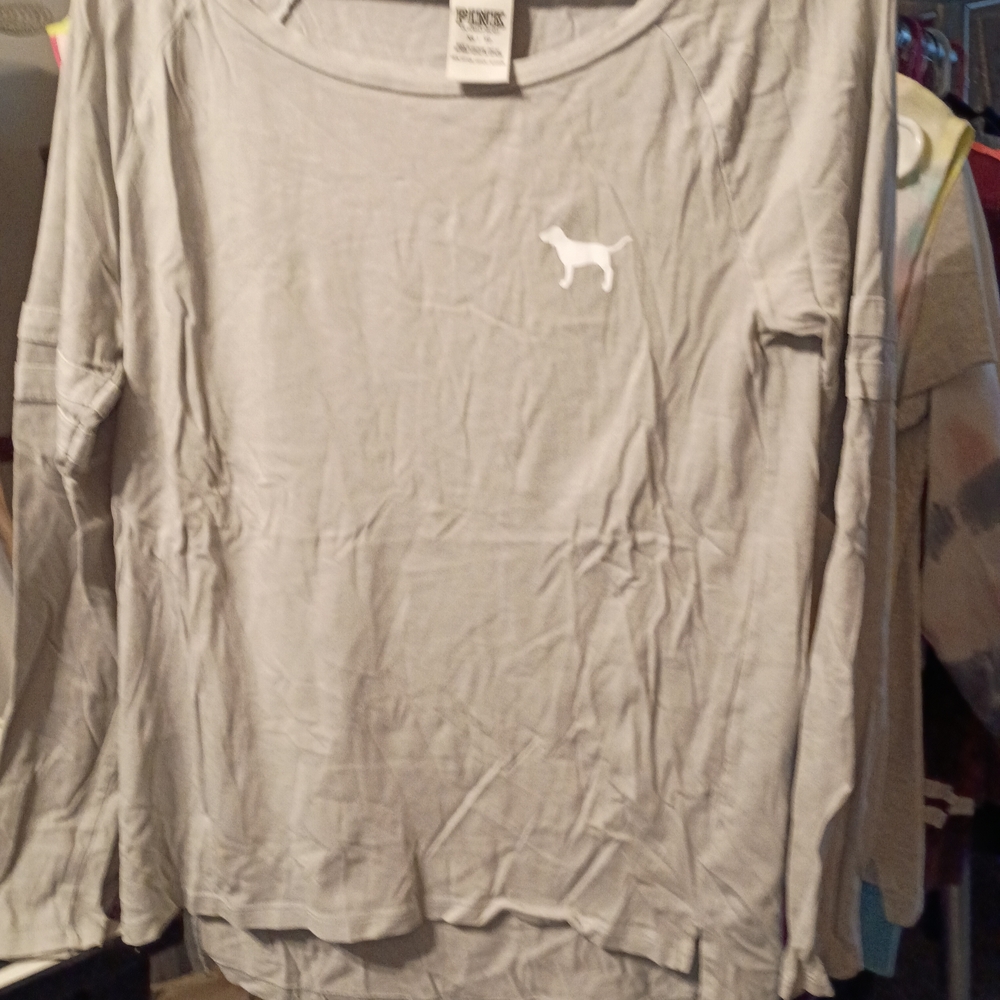 PINK Victoria's Secret Gray Long Sleeve Tee